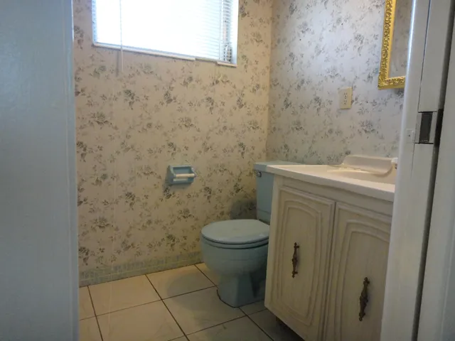 $1,400 | 2527 Emory Drive West, Unit G, West Palm Beach, FL 33415