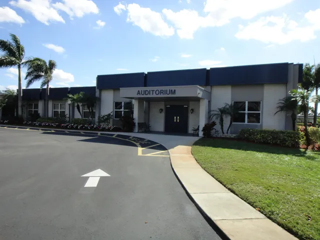 $1,400 | 2527 Emory Drive West, Unit G, West Palm Beach, FL 33415