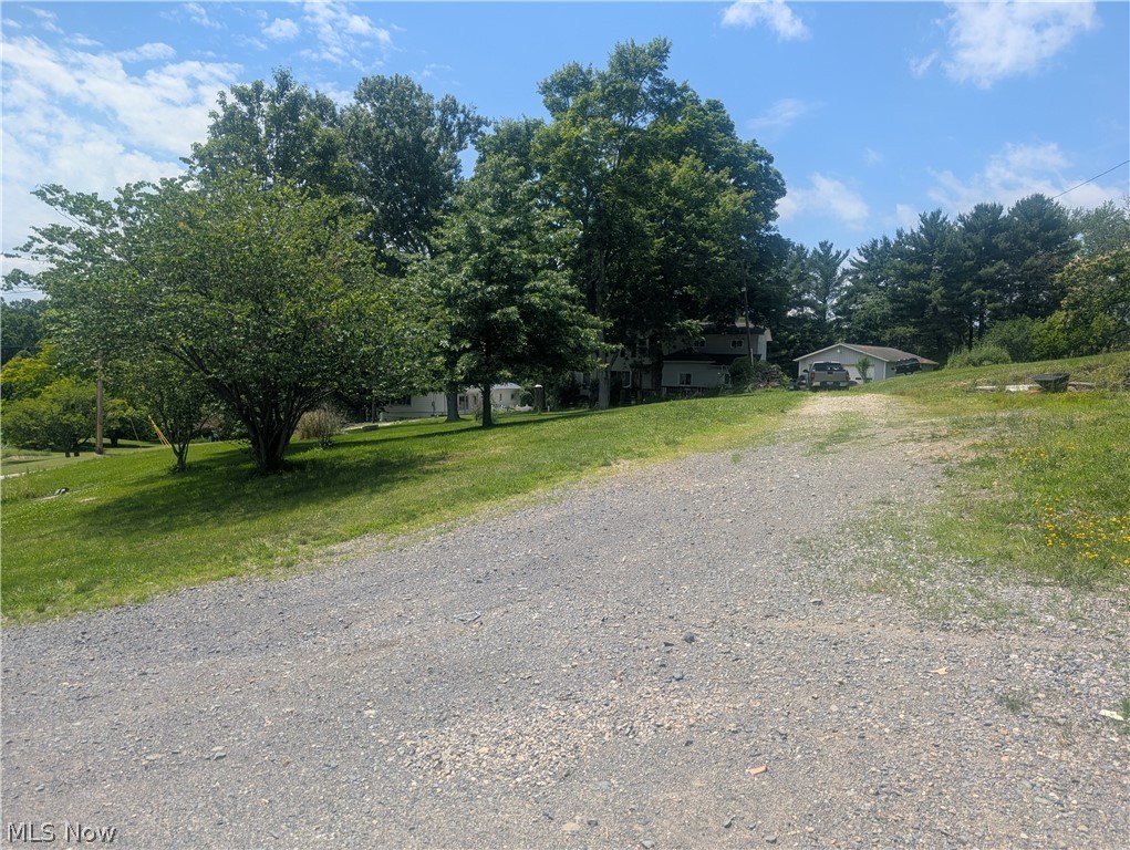 2011 Gordon Road Northwest Dover, OH 44622 - Photo 14 of 50