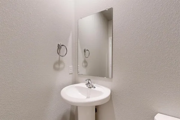 $2,500 | 405 Wydown Drive, Princeton, TX 75407