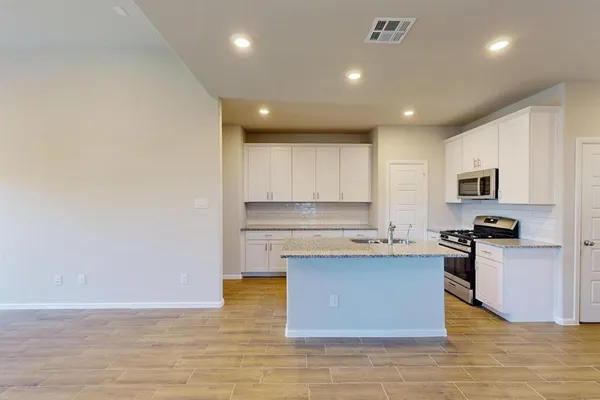 $2,500 | 405 Wydown Drive, Princeton, TX 75407