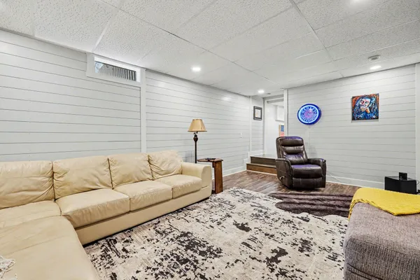 $415,000 | 8366 Cottonwood Avenue, Howard City, MI 49329