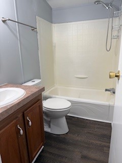 479 Cal Durham Road Bethpage, TN 37022 - Photo 12 of 19 a bathroom with a toilet a sink and bathtub