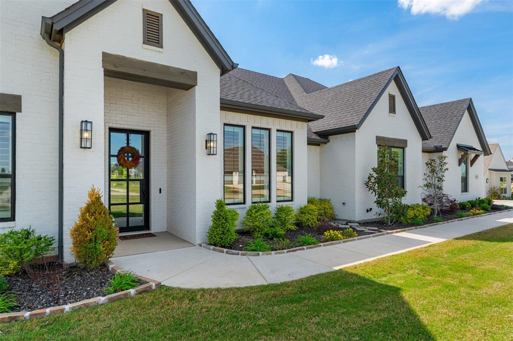 2012 Southern Rise Court Granbury, TX 76049 - Photo 2 of 40 Front