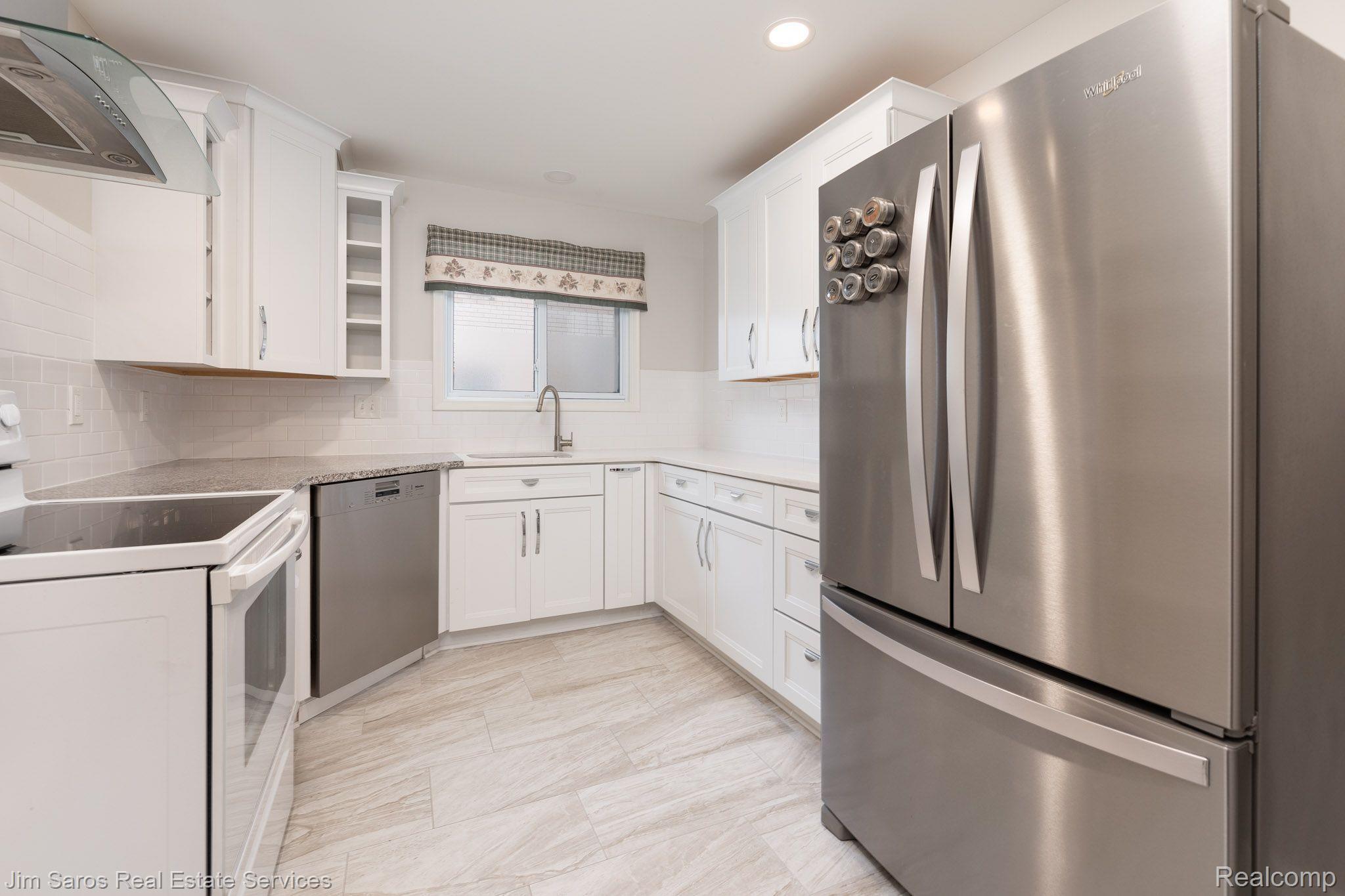 2053 Vernier Road Grosse Pointe, MI 48236 - Photo 5 of 14 Lower Remodeled Kitchen