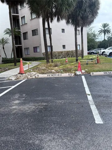 $2,150 | 8760 Southwest 133rd Avenue Road, Unit 210, Miami, FL 33183