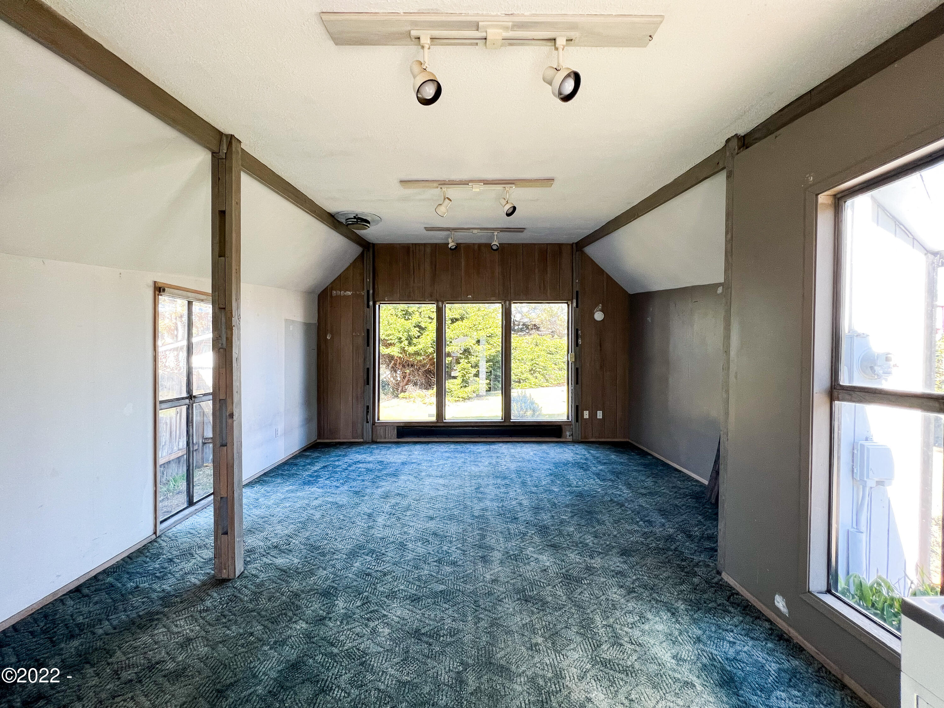 5320 Northeast Logan Road Lincoln City, OR 97367 - Photo 20 of 21 ADU Interior