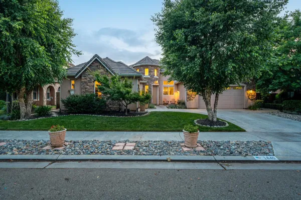 $799,000 | 1840 North Duke Avenue, Clovis, CA 93619
