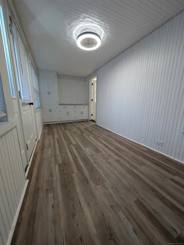 a view of utility room