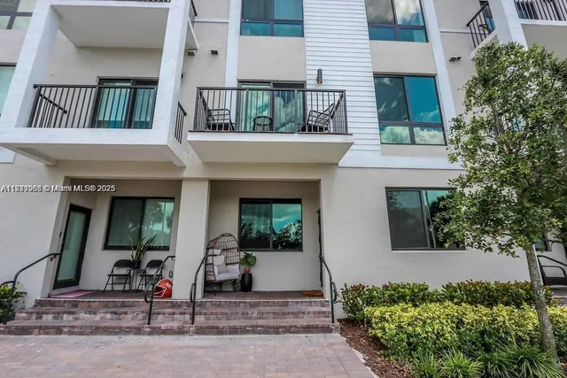 $635,000 | 8363 Northwest 41st Street, Unit A109, Doral, FL 33178