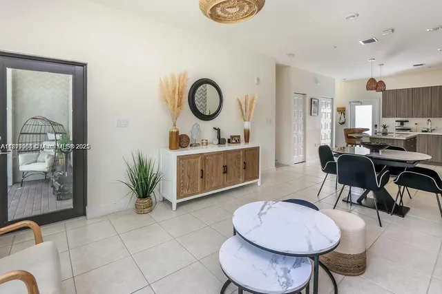 $635,000 | 8363 Northwest 41st Street, Unit A109, Doral, FL 33178