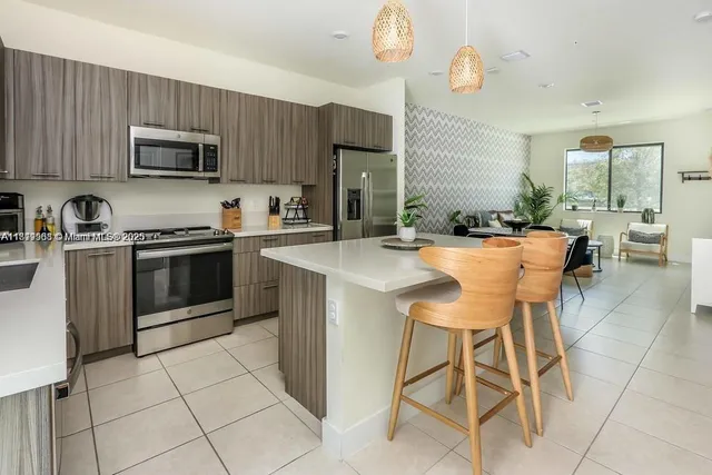 $635,000 | 8363 Northwest 41st Street, Unit A109, Doral, FL 33178