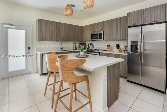 $635,000 | 8363 Northwest 41st Street, Unit A109, Doral, FL 33178