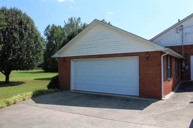 676 Spring Valley Road McMinnville, TN 37110 - Photo 3 of 23 Gallery Image 3