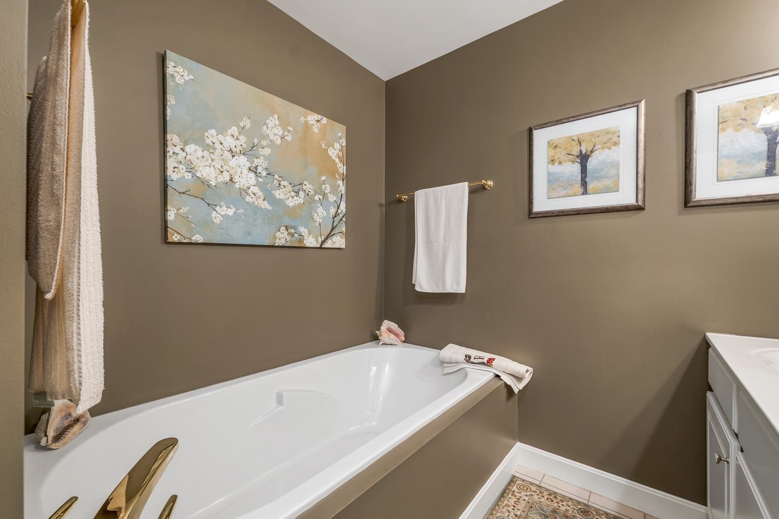 33 Emily Circle, Unit 33 Meredith, NH 03253 - Photo 22 of 55