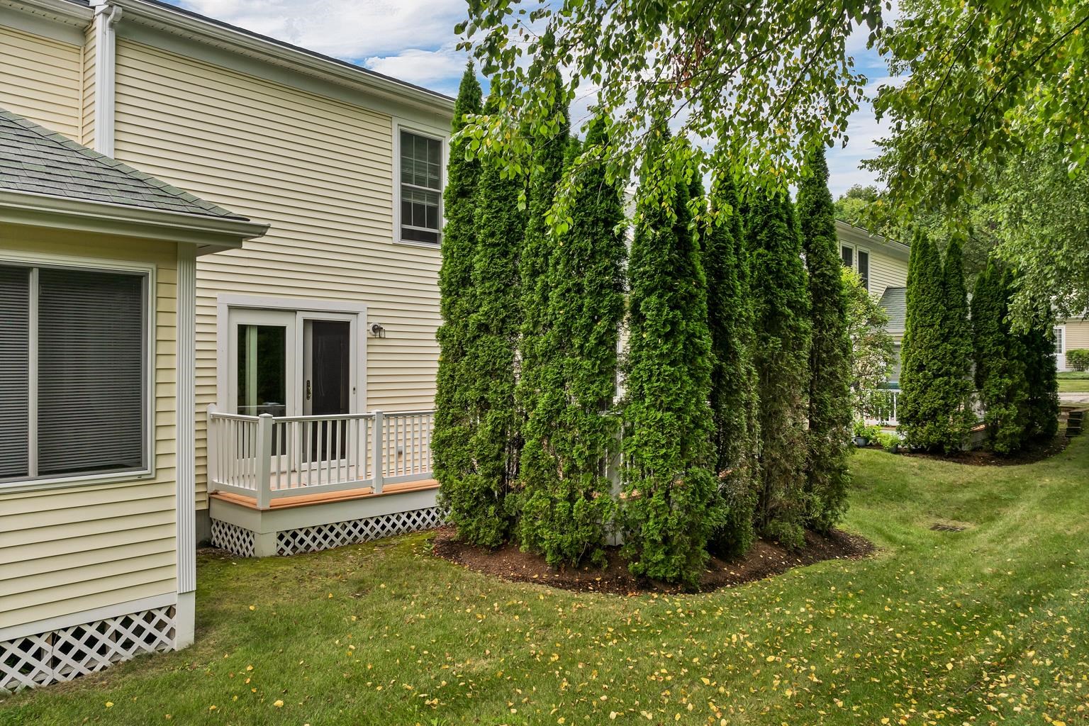 33 Emily Circle, Unit 33 Meredith, NH 03253 - Photo 28 of 55