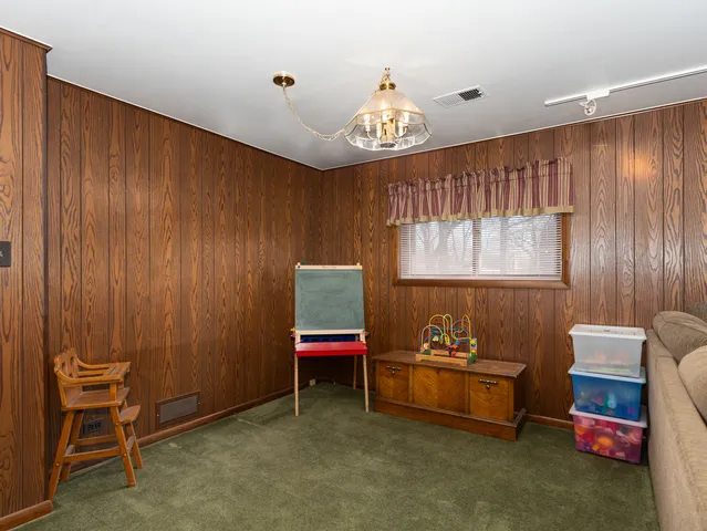 $444,900 | 10S144 Ridge Road, Naperville, IL 60565