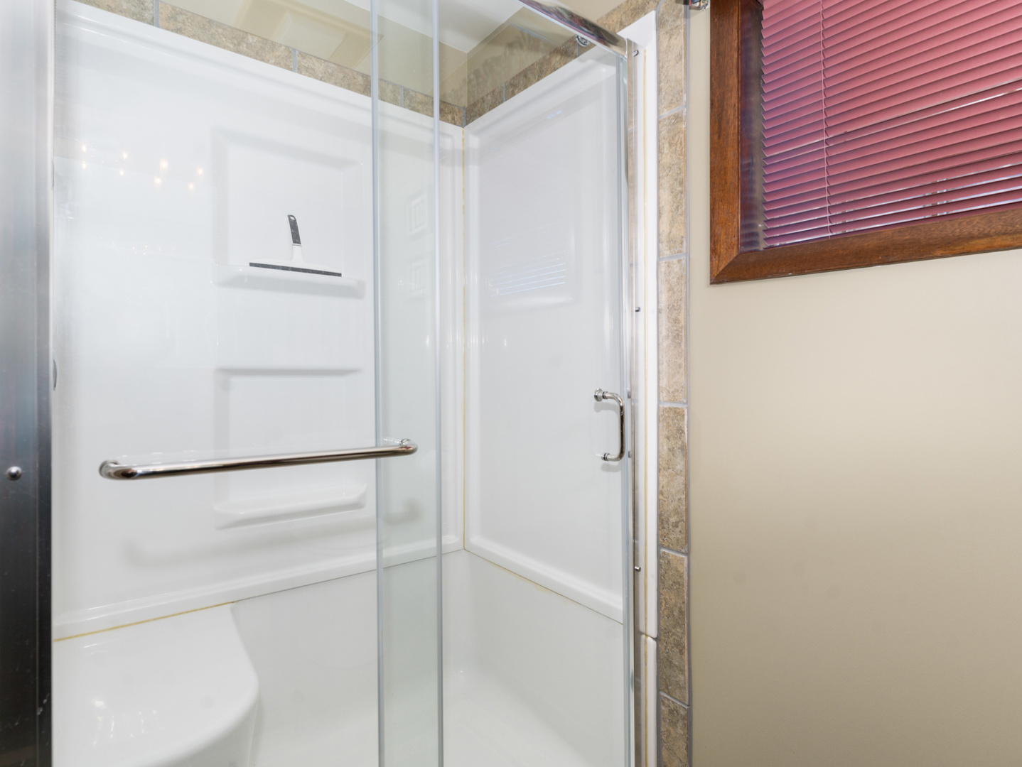 10S144 Ridge Road Naperville, IL 60565 - Photo 19 of 28 a bathroom with a shower