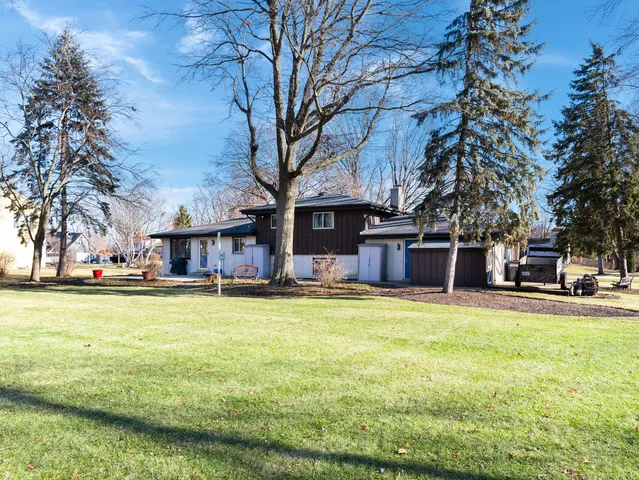 $444,900 | 10S144 Ridge Road, Naperville, IL 60565