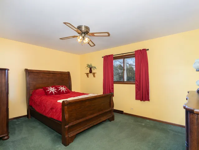 $444,900 | 10S144 Ridge Road, Naperville, IL 60565