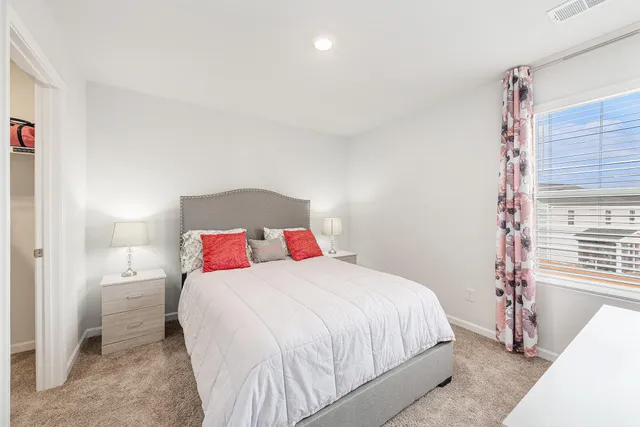 $389,600 | 356 Gothenburg Trail, Summerville, SC 29486