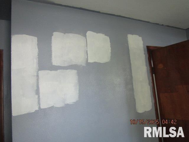 1121 Southwest 6th Street Fairfield, IL 62837 - Photo 7 of 7