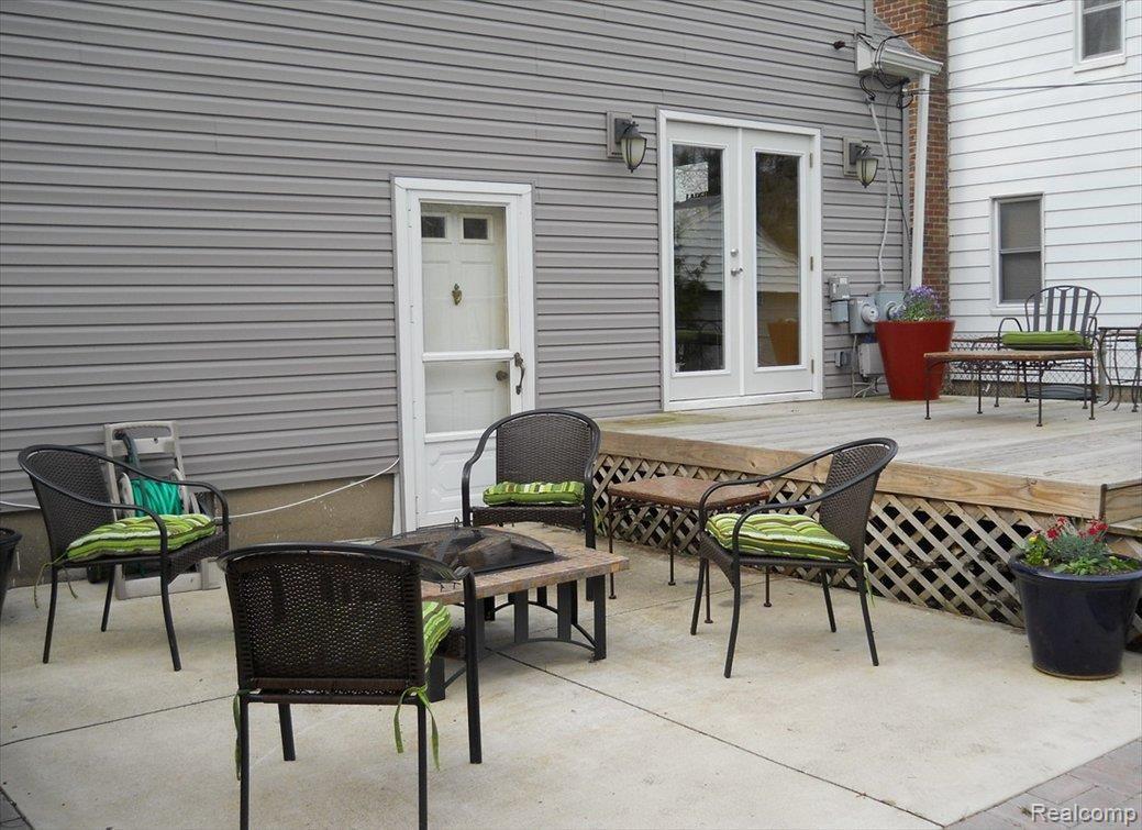 960 Harvard Road Berkley, MI 48072 - Photo 15 of 17 Patio & Deck