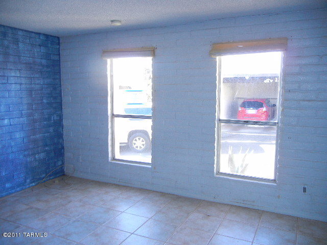 9111 North Oracle Road, Unit 112 Tucson, AZ 85704 - Photo 10 of 20 Gallery Image 10