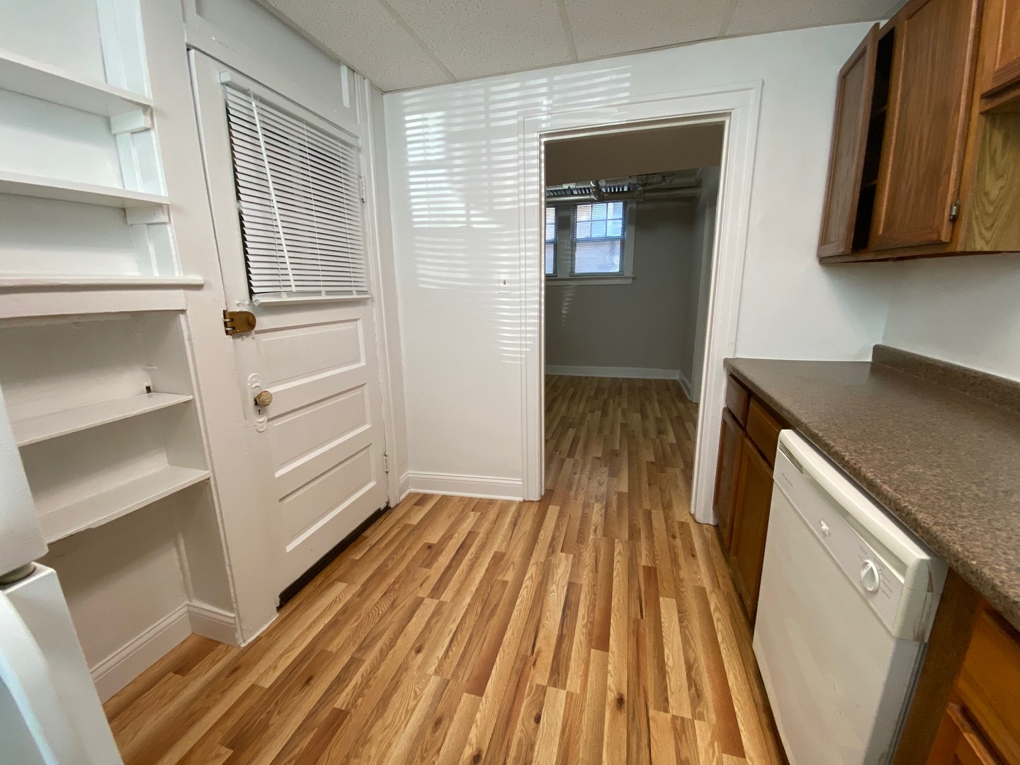 730 Reba Place, Unit G Evanston, IL 60202 - Photo 11 of 17