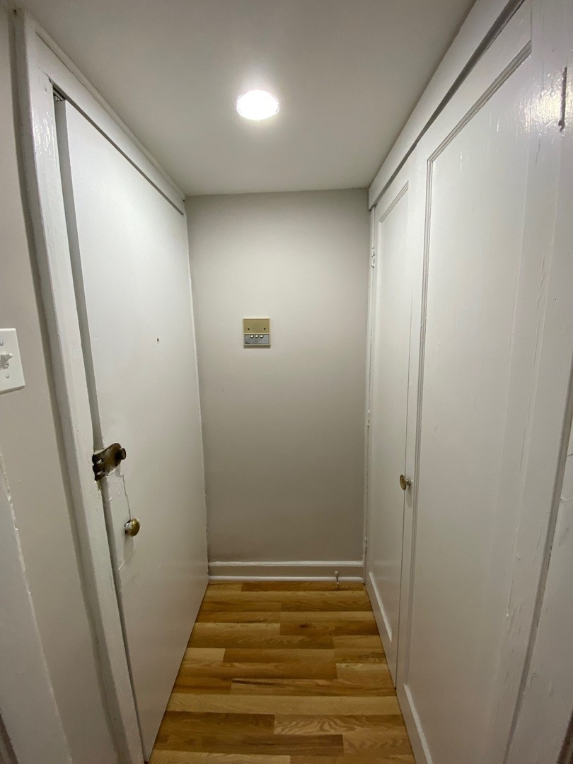 730 Reba Place, Unit G Evanston, IL 60202 - Photo 2 of 17