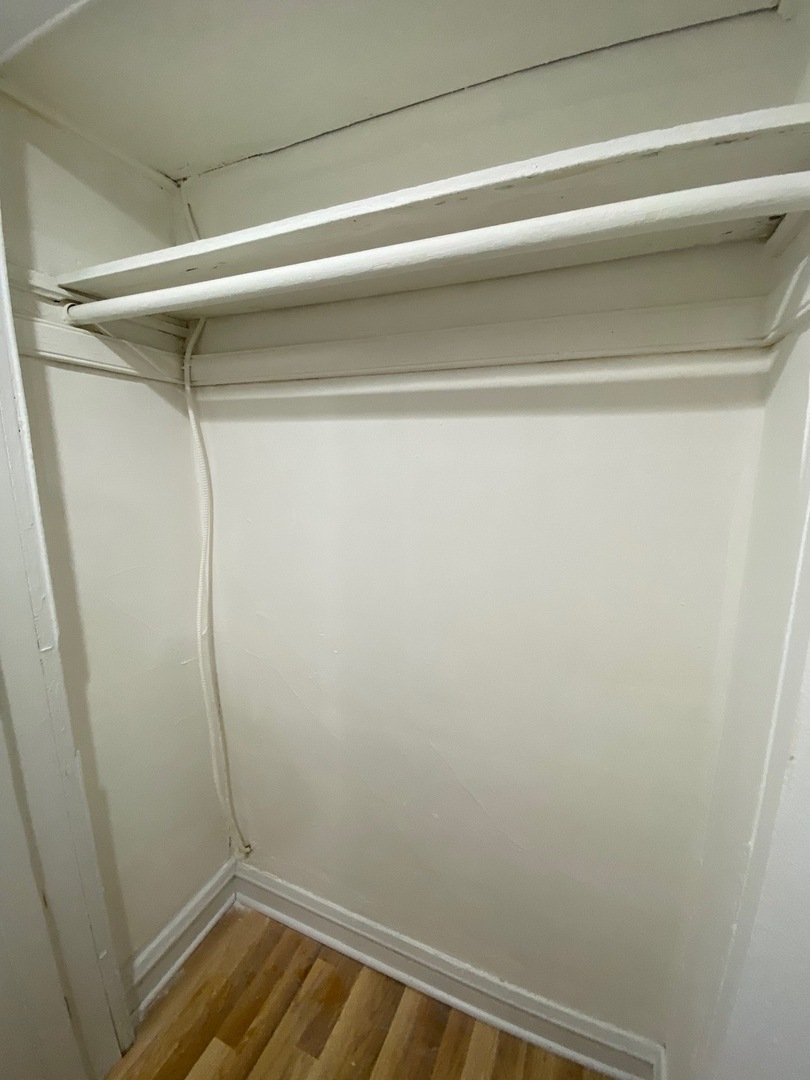 730 Reba Place, Unit G Evanston, IL 60202 - Photo 3 of 17