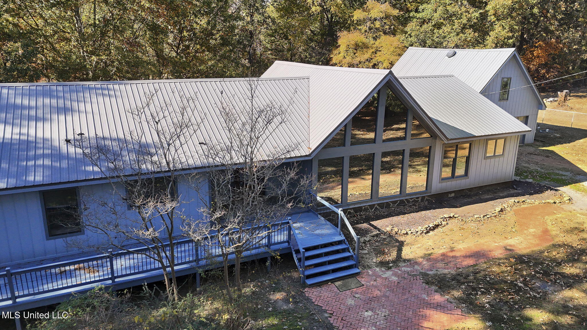 45-web-or-mls-1766 Peyton Rd-44