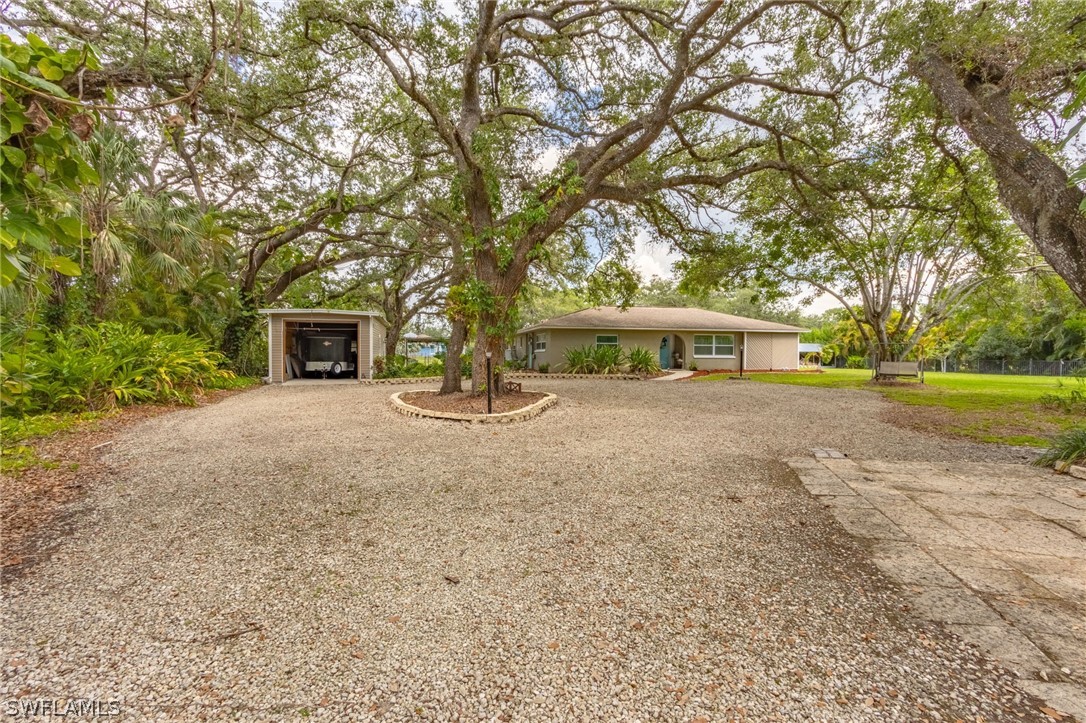 14311 Cemetery Road Fort Myers, FL 33905 - Photo 5 of 42