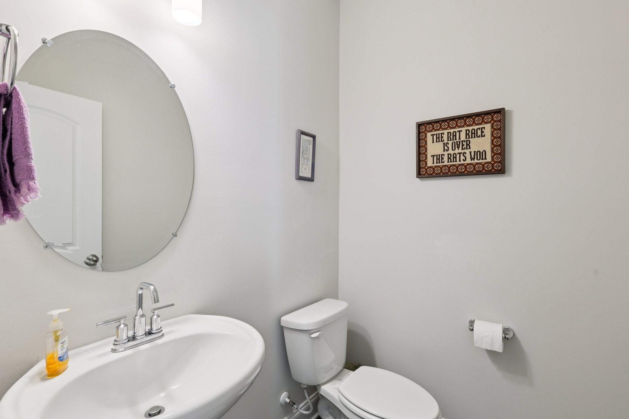 668 Taylor Bend Columbia, TN 38401 - Photo 14 of 35 a bathroom with a toilet a sink and mirror