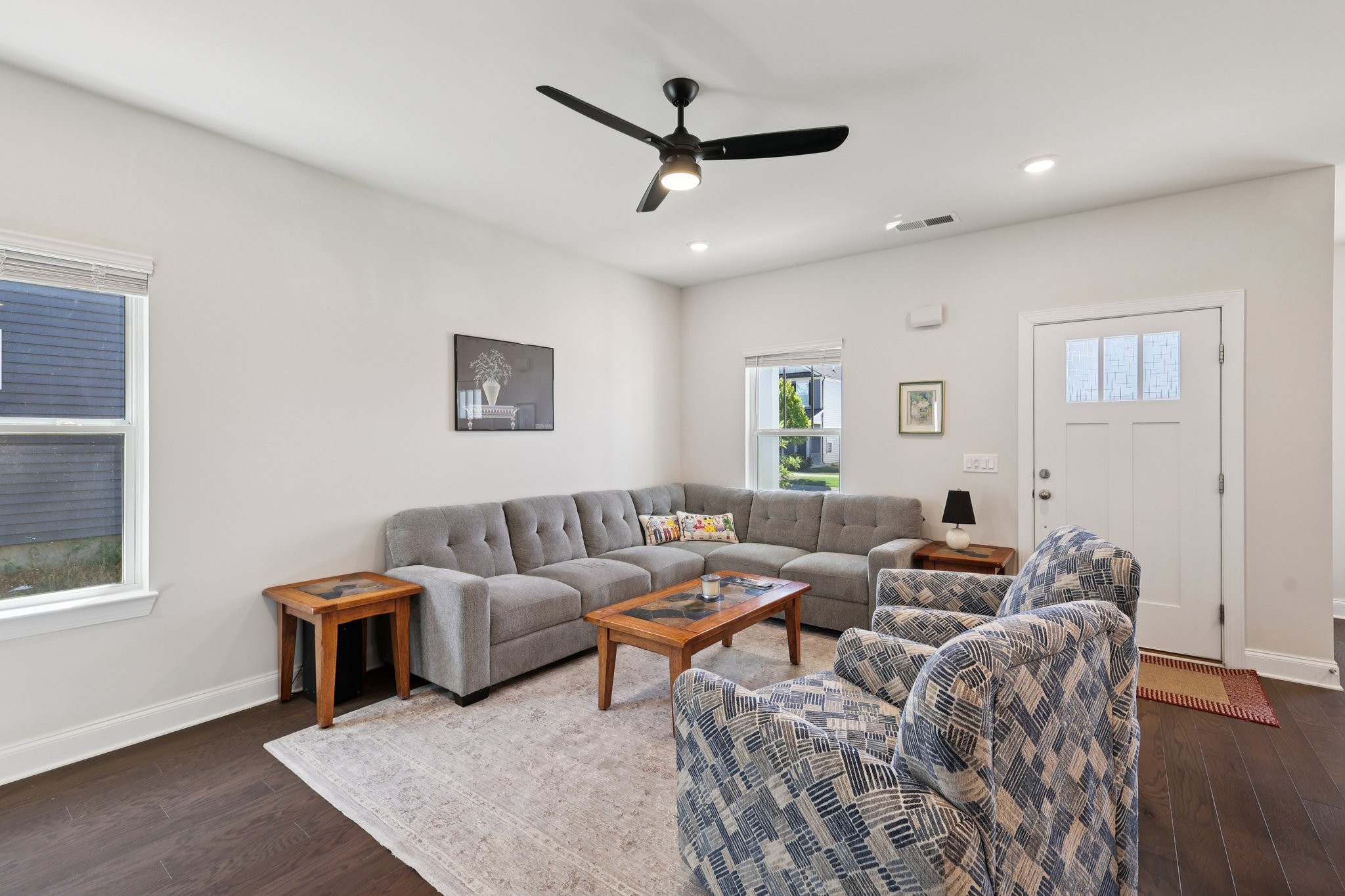 668 Taylor Bend Columbia, TN 38401 - Photo 4 of 35 a living room with furniture a window and a ceiling fan