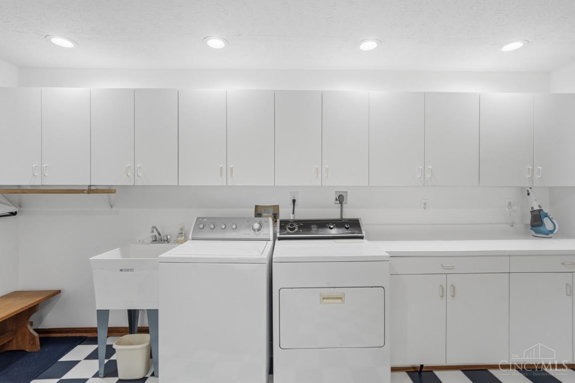 6046 Gaines Road Cincinnati, OH 45247 - Photo 33 of 78