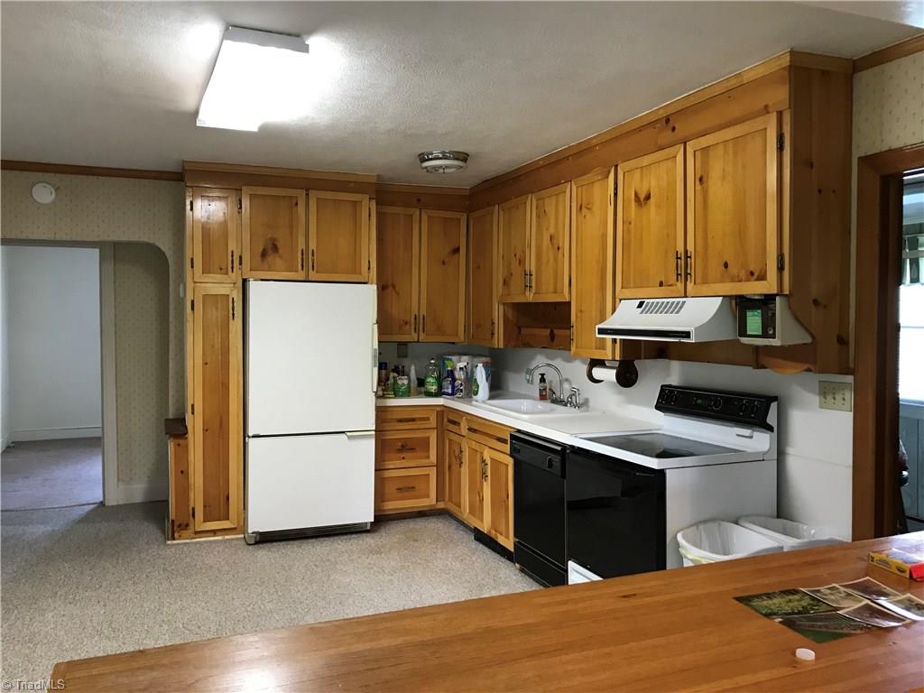 2480 Wards Gap Road Mount Airy, NC 27030 - Photo 10 of 27 Gallery Image 10