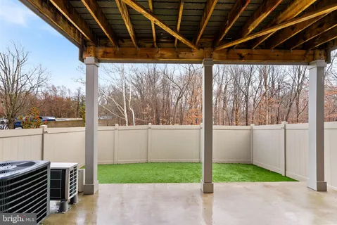 $975,000 | 5159 Ridgeview Retreat Drive, Chantilly, VA 20151