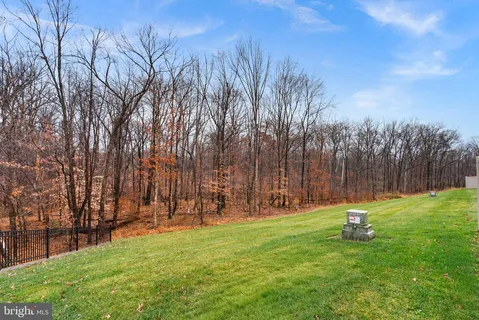 $975,000 | 5159 Ridgeview Retreat Drive, Chantilly, VA 20151