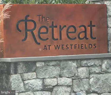 $975,000 | 5159 Ridgeview Retreat Drive, Chantilly, VA 20151