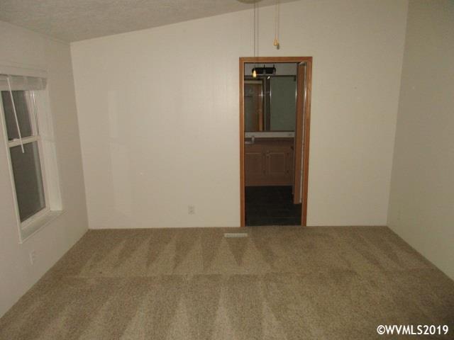 173 Cedar Lane Gates, OR 97346 - Photo 10 of 16