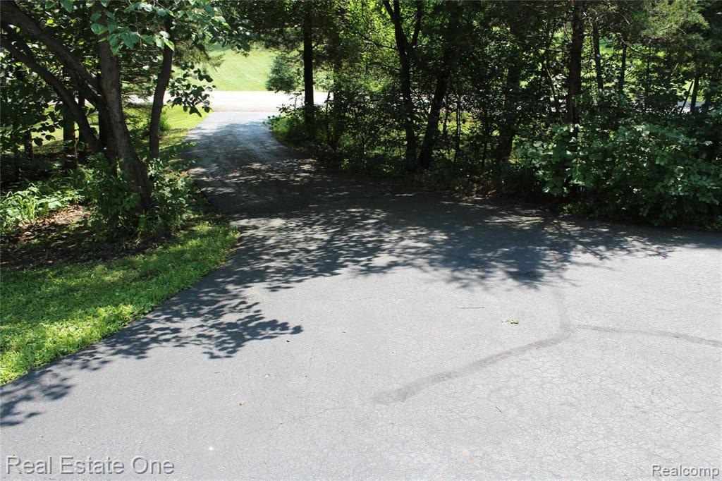 8259 Chilson Road Pinckney, MI 48169 - Photo 36 of 37