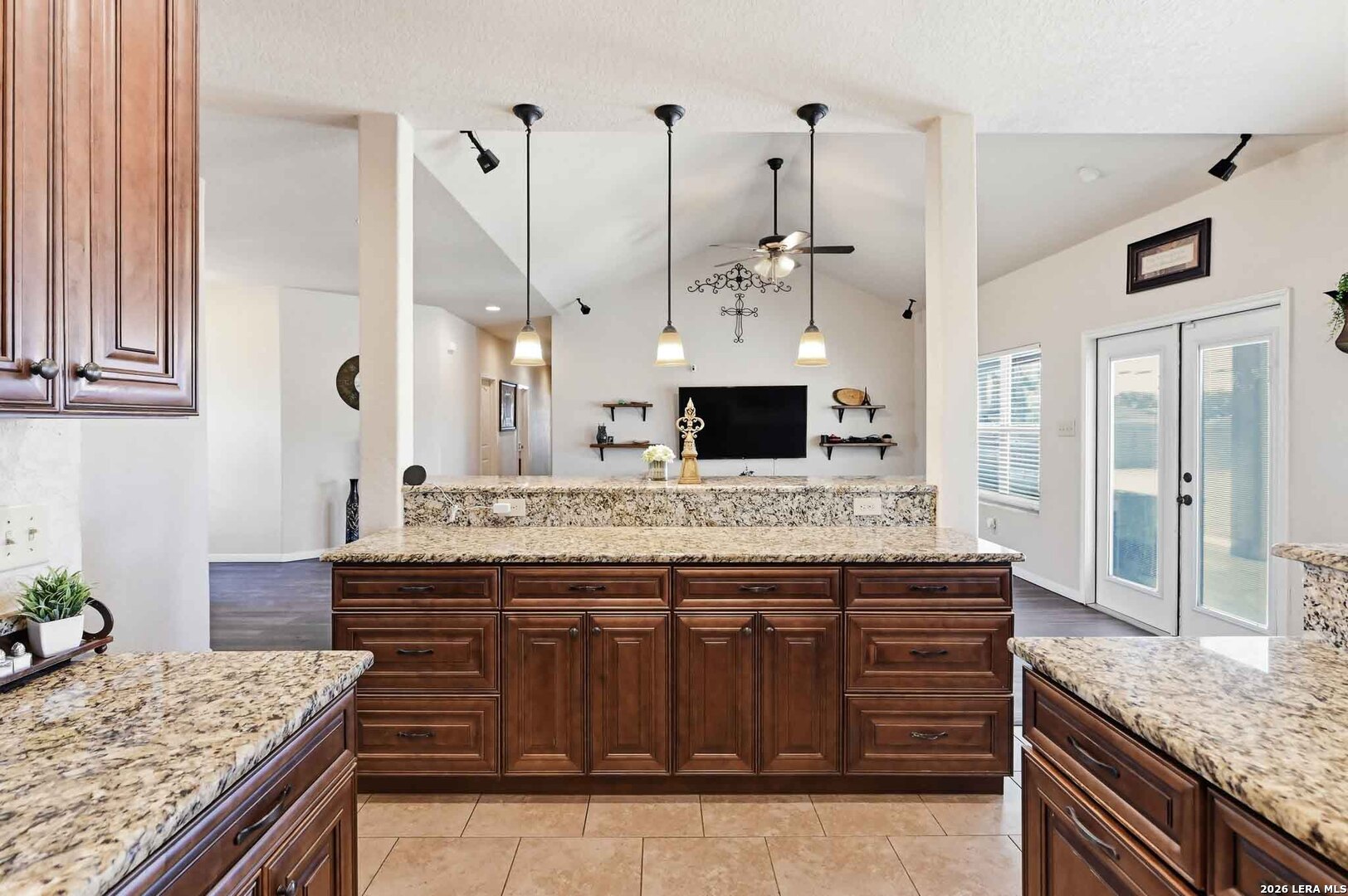 14838 St Hedwig Road St. Hedwig, TX 78152 - Photo 12 of 49 Gallery Image 12