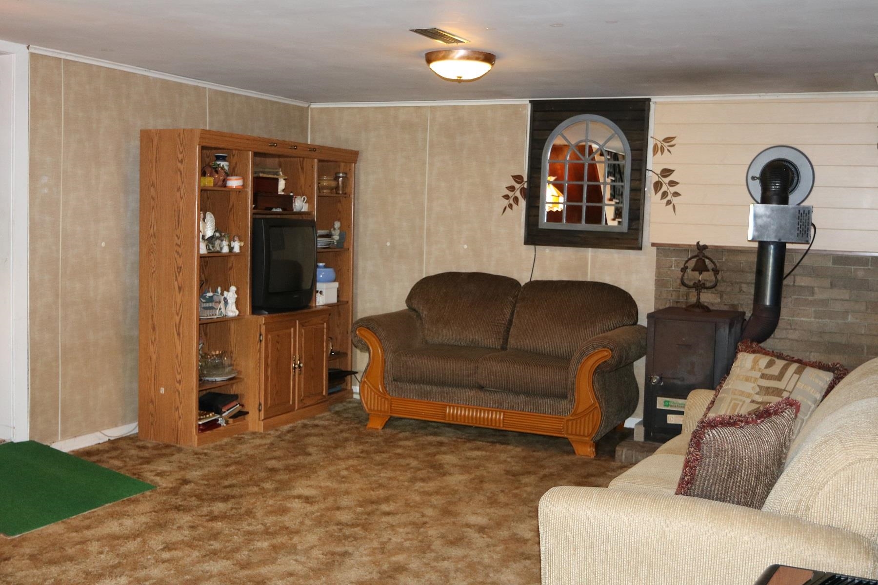 9920 West Monroe Road Elwell, MI 48832 - Photo 14 of 41 1904363-13.JPG