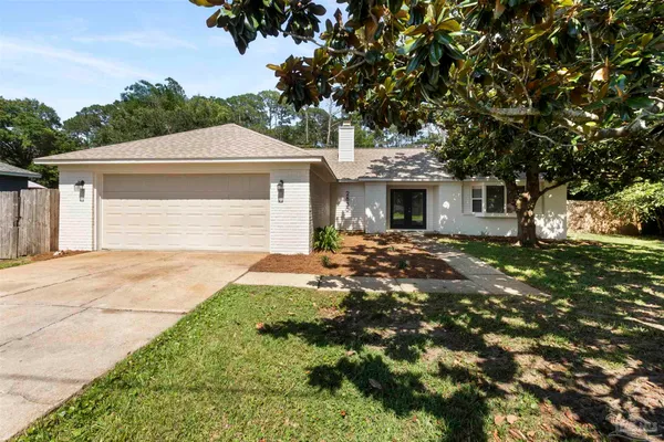 $399,900 | 2830 Via Roma Court, Gulf Breeze, FL 32563