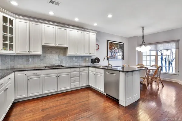 $11,500 | 8 Caruso Place, Armonk, NY 10504