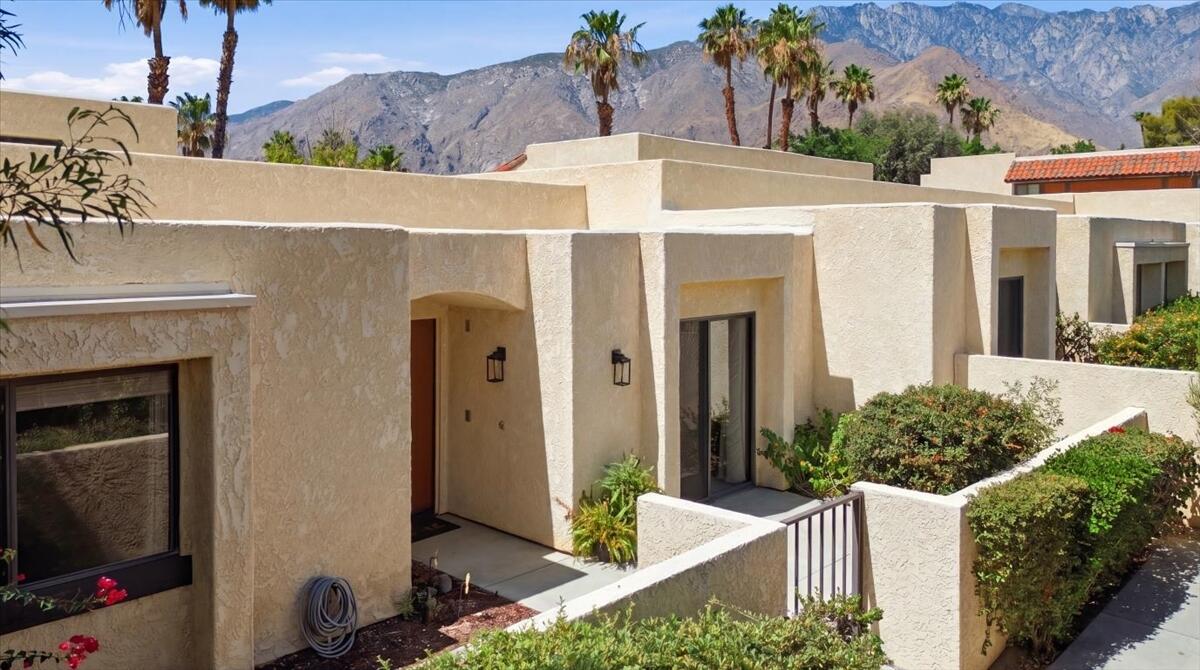 200 East Racquet Club Road, Unit 18 Palm Springs, CA 92262 - Photo 29 of 33 02-200 E Racquet Club Rd #18 (Aerial)-6