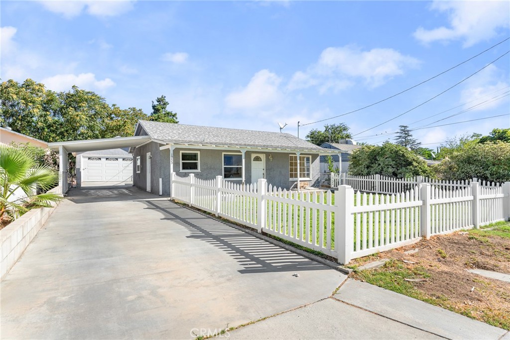 1253 Cottonwood Road Banning, CA 92220 - Photo 1 of 22 a view of a house with a balcony