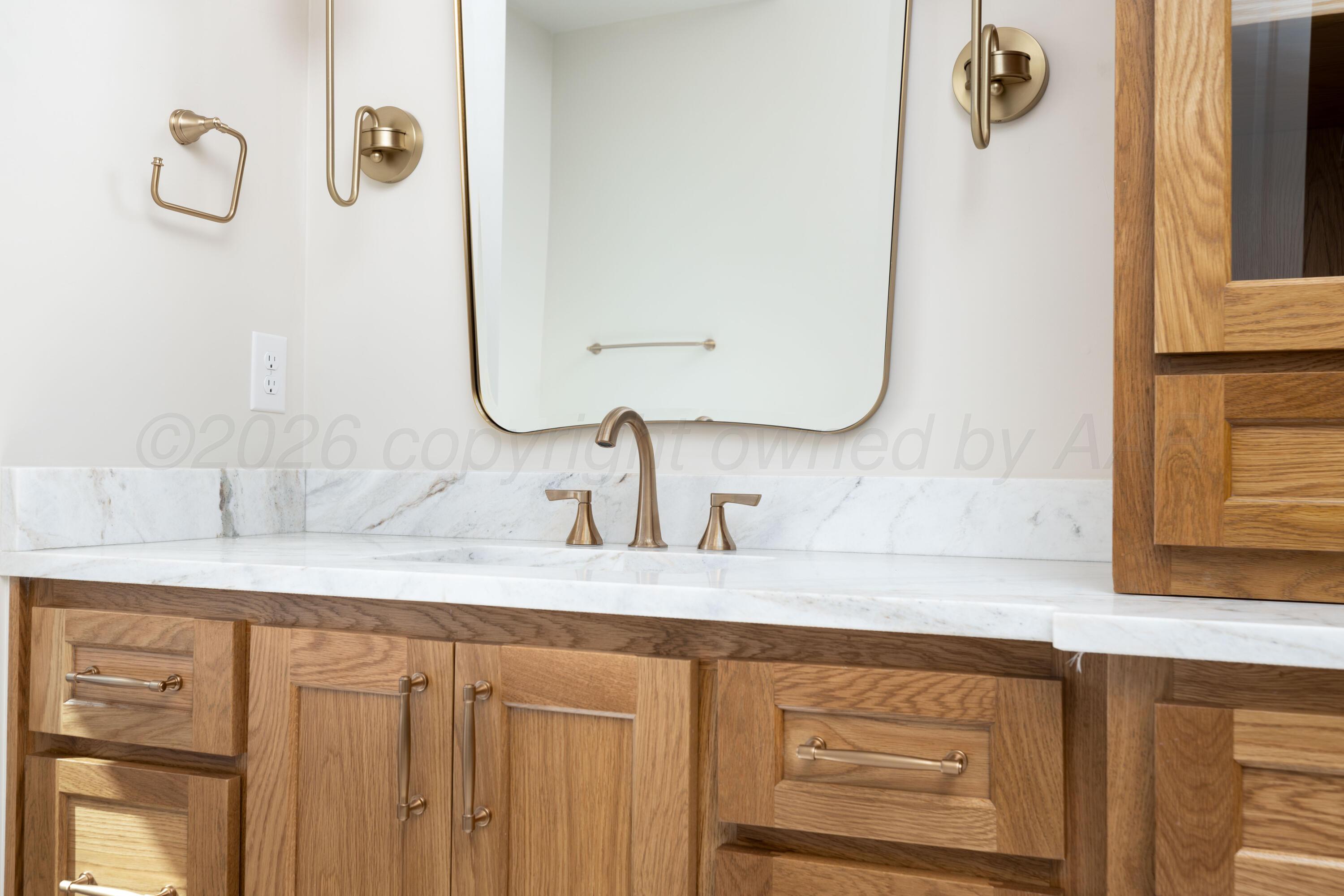 4501 North Rocking Chair Lane Amarillo, TX 79124 - Photo 22 of 44 Master Bath