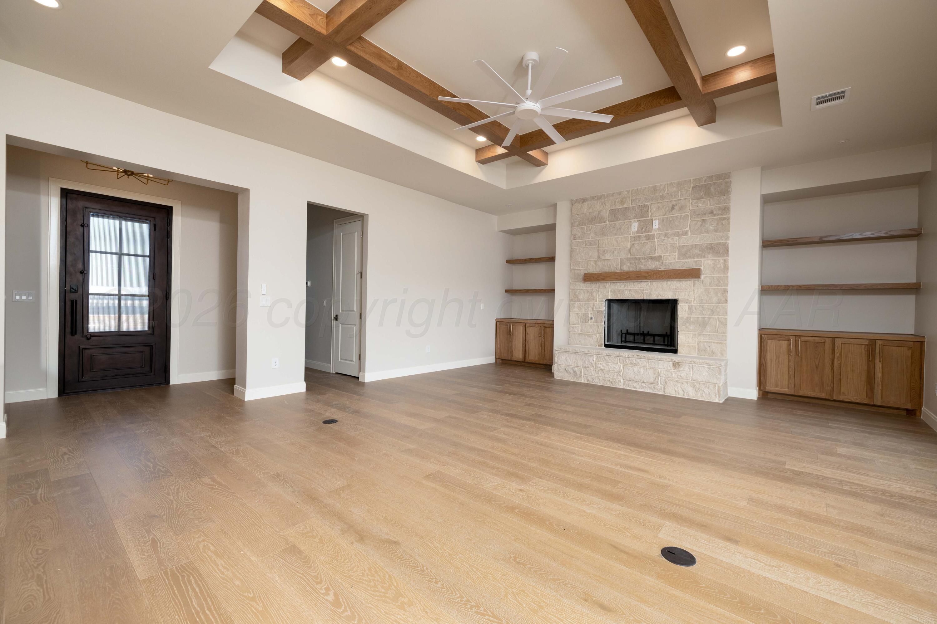 4501 North Rocking Chair Lane Amarillo, TX 79124 - Photo 6 of 44 Living Area